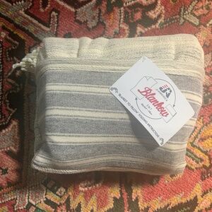 Blankow 2-in-1 Blanket and Pillow